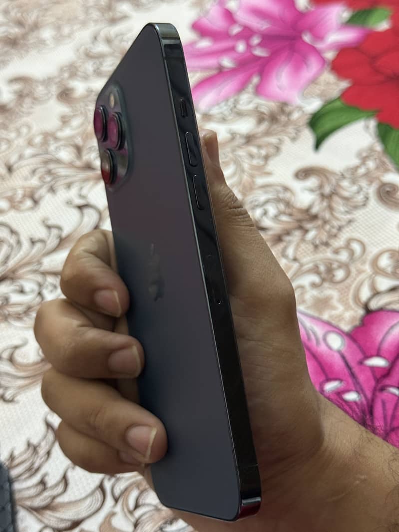 Iphone 12 pro max (PTA) 1