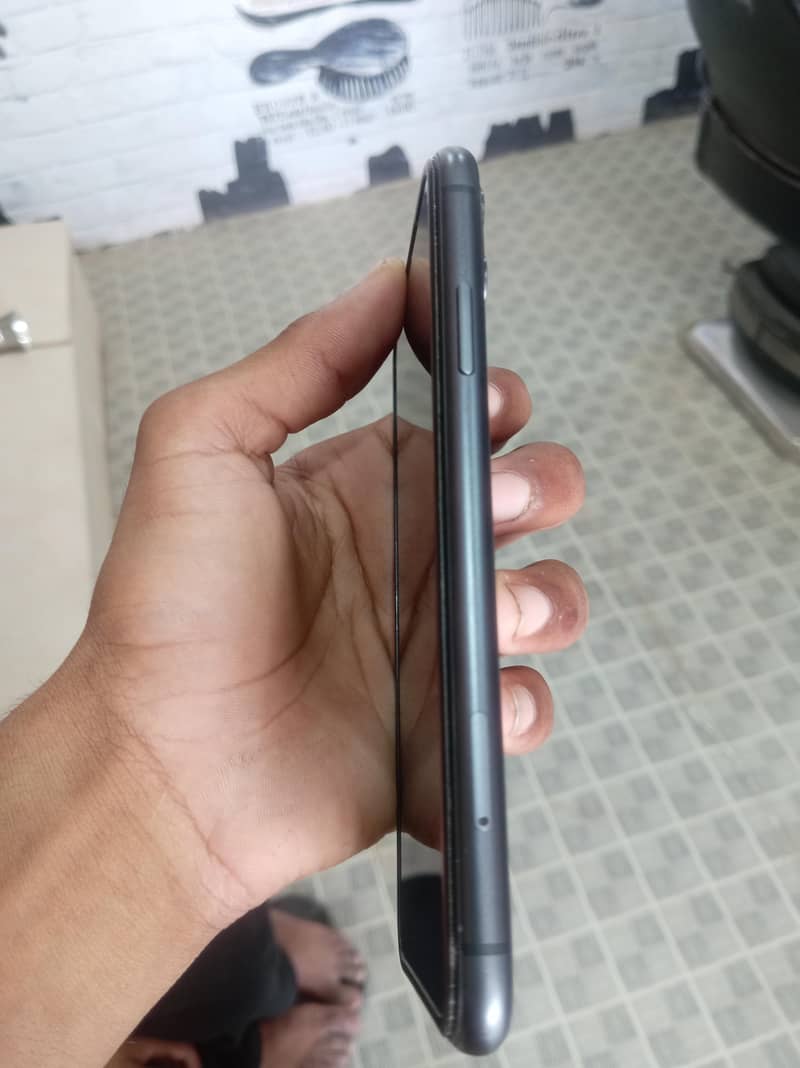 Apple iPhone 11 2
