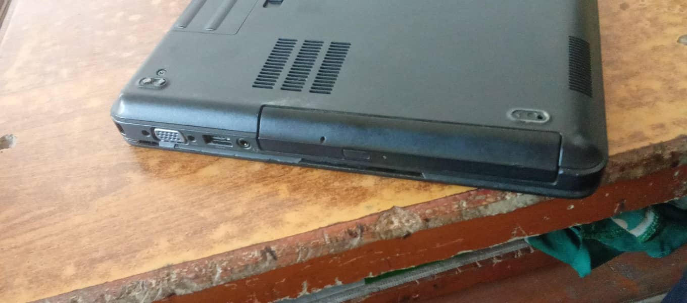 Dell Latitude E5440 10