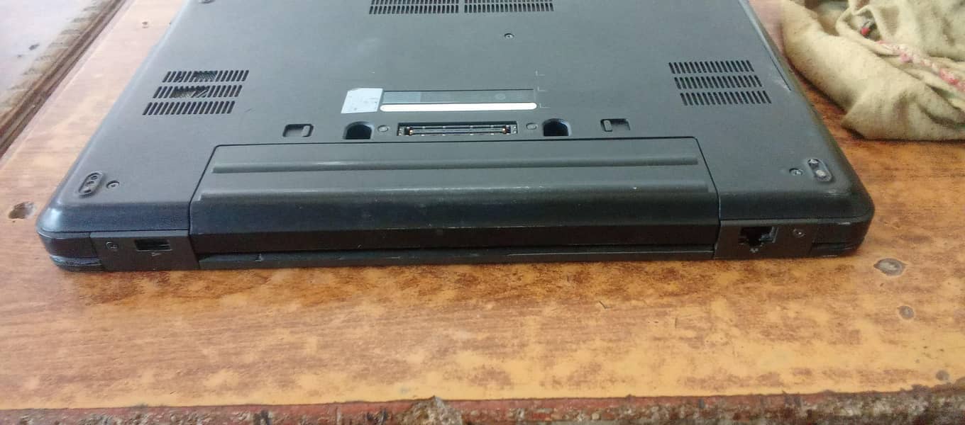 Dell Latitude E5440 11