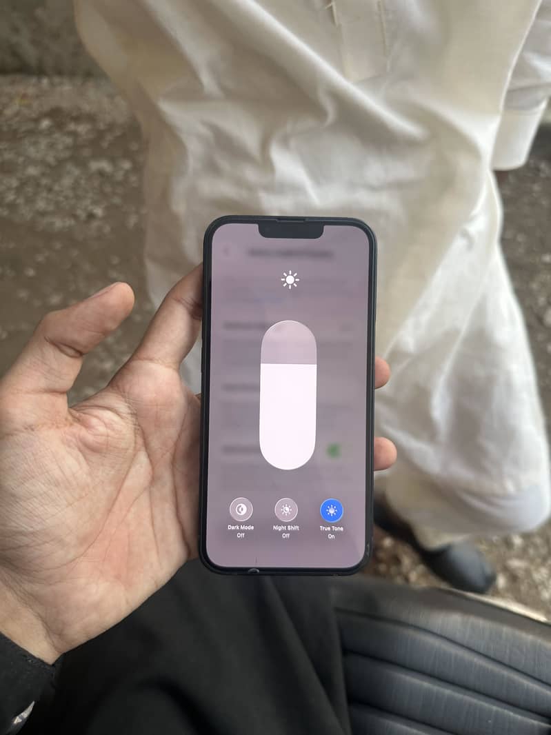 Apple iPhone 13 1