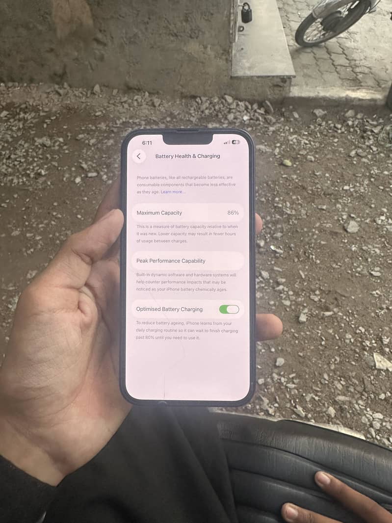 Apple iPhone 13 2