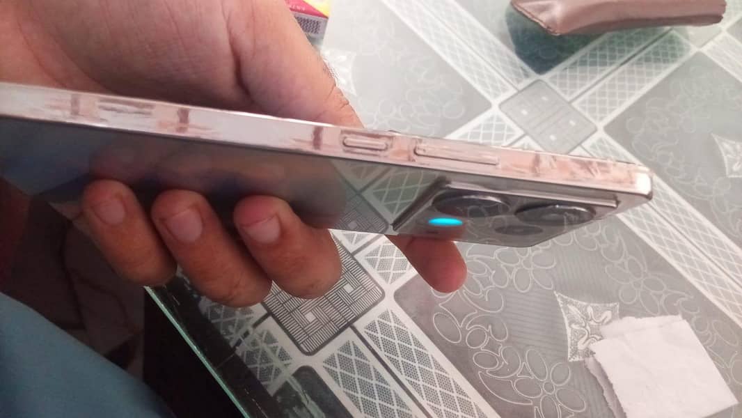 Infinix Note 40 2