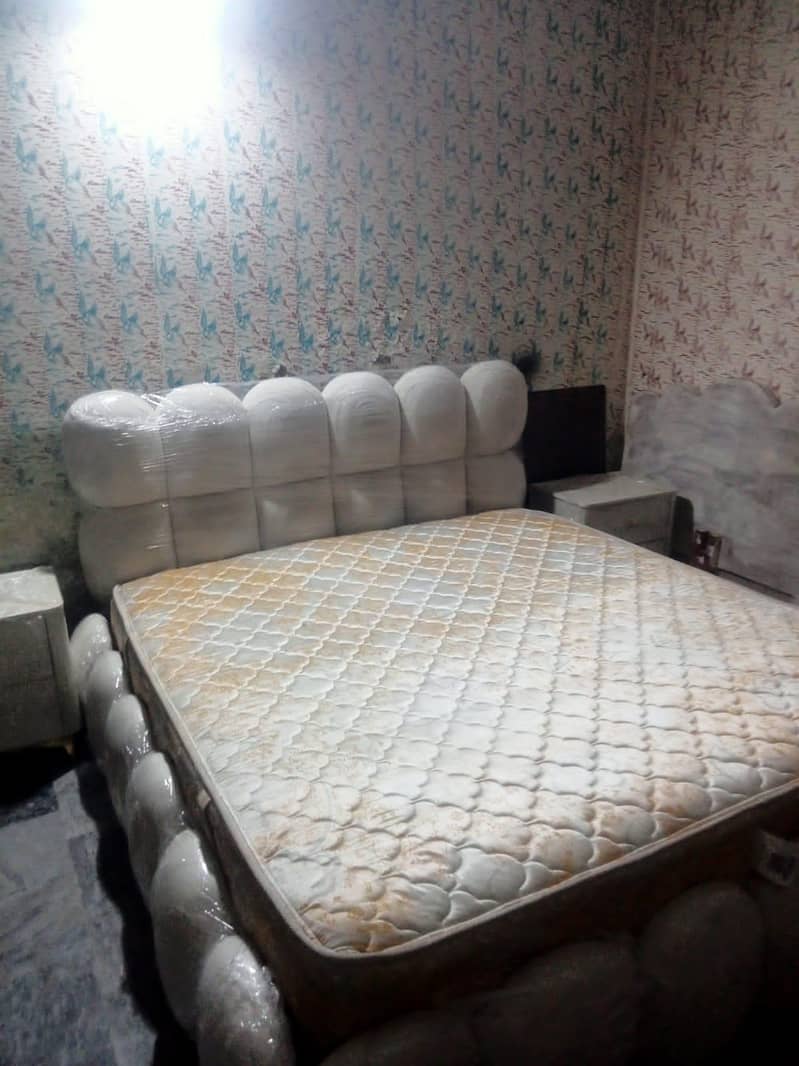 Bed with side 2 tables 1