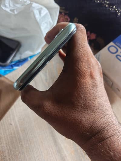 Vivo S1