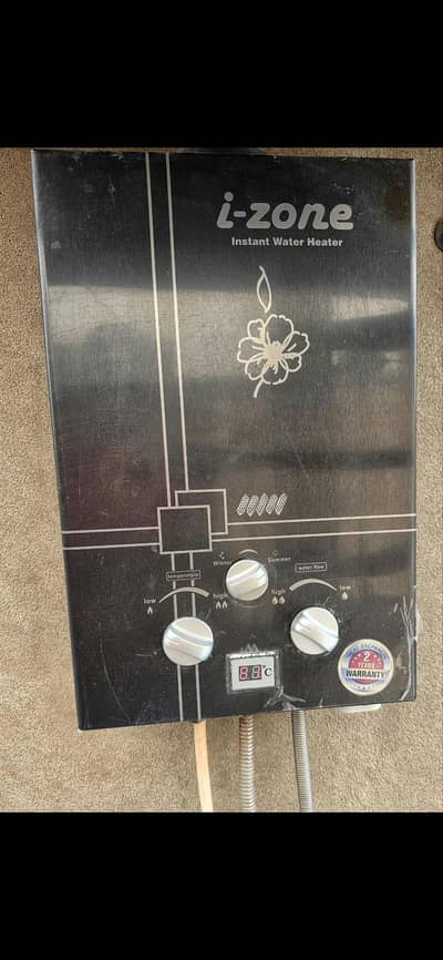 IZONE INSTANT GEYSER 6LTR For Sale