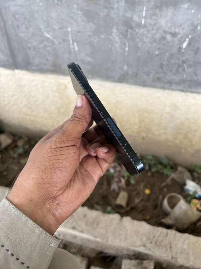 Apple iPhone 14 0