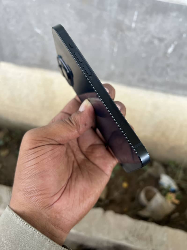 Apple iPhone 14 2