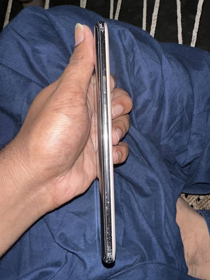 One Plus 7 Pro 3
