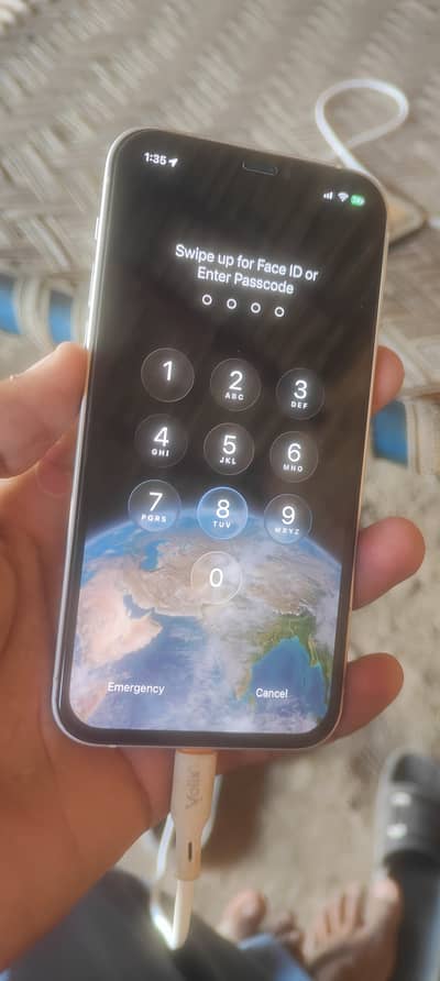 Apple iPhone 12