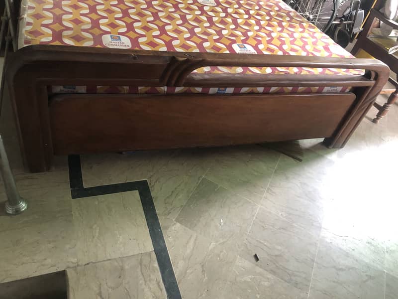 Solid sheesham bed queen size 1