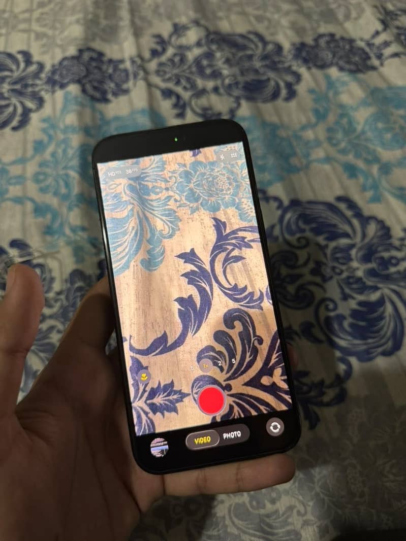Apple iPhone 15 Pro Max 2