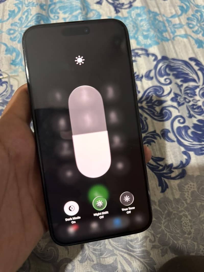 Apple iPhone 15 Pro Max 5