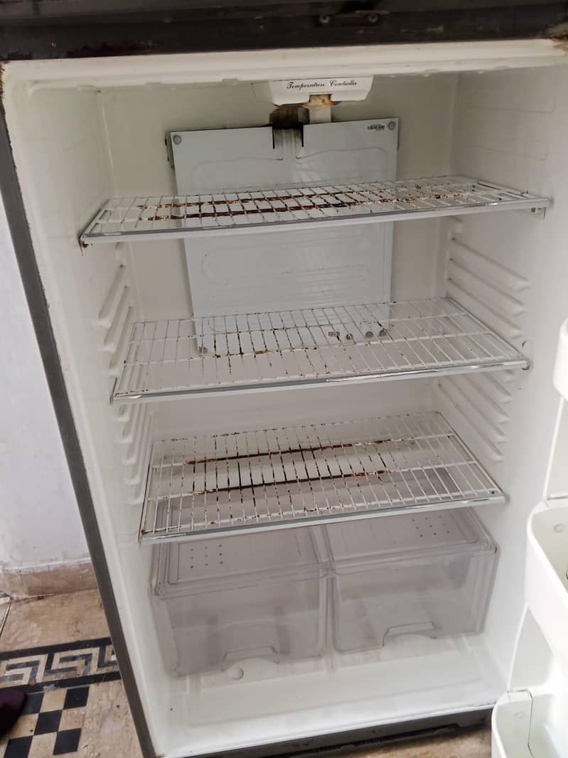 Dawlance fridge 1