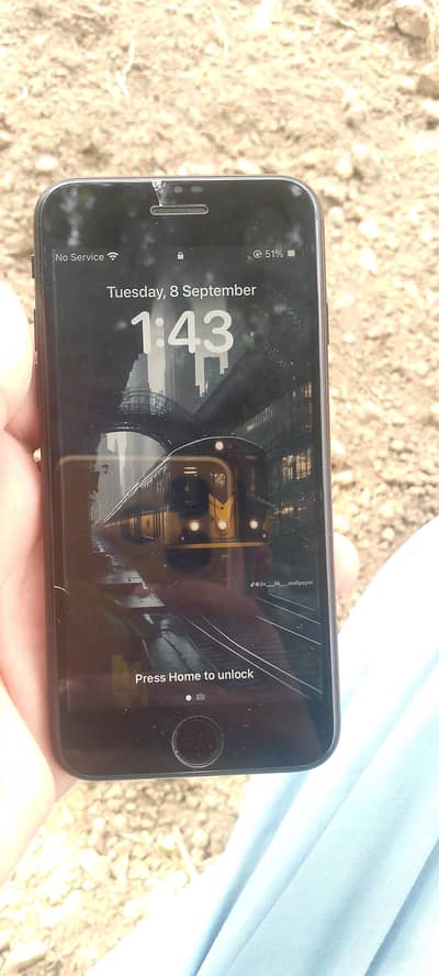 Apple iPhone SE