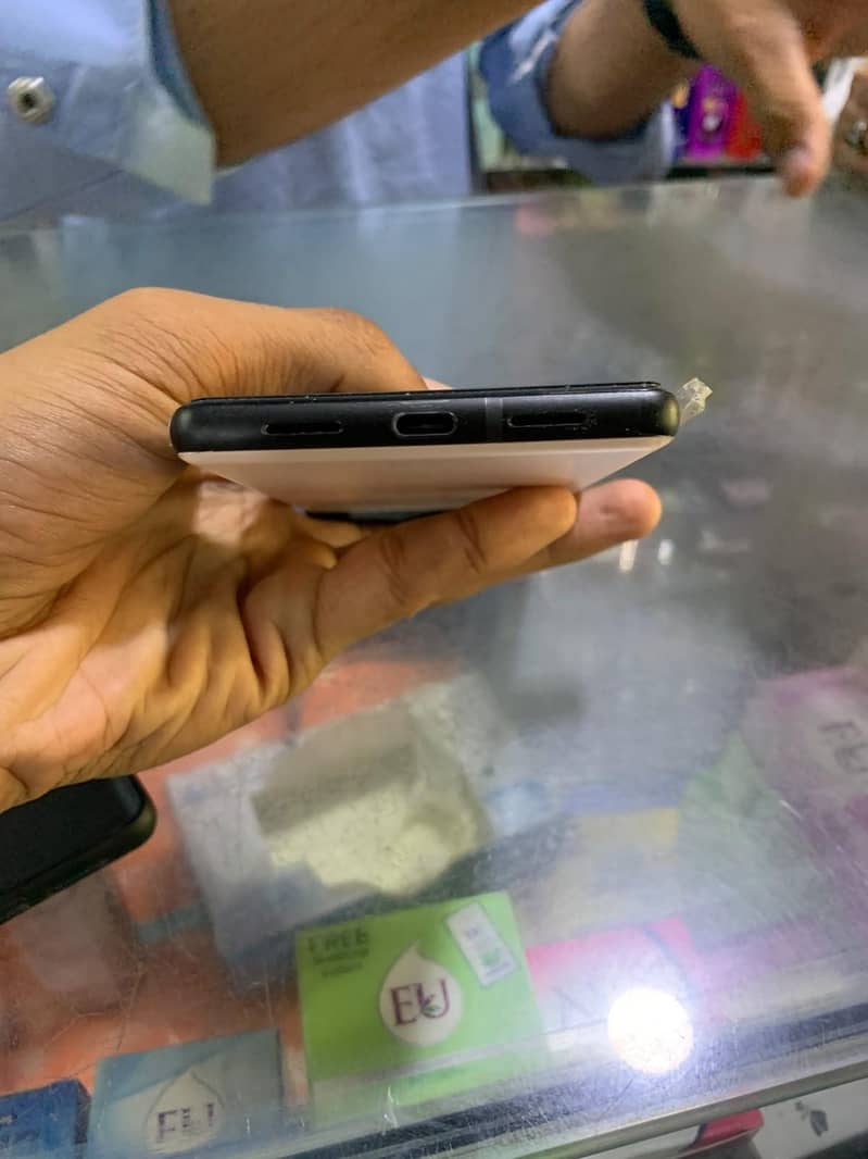 Google Pixel 6 5