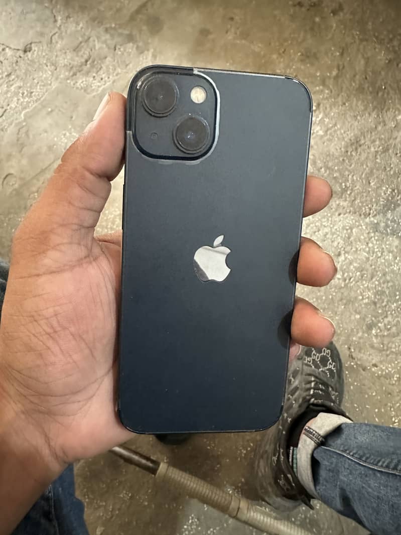 Apple iPhone 13 5