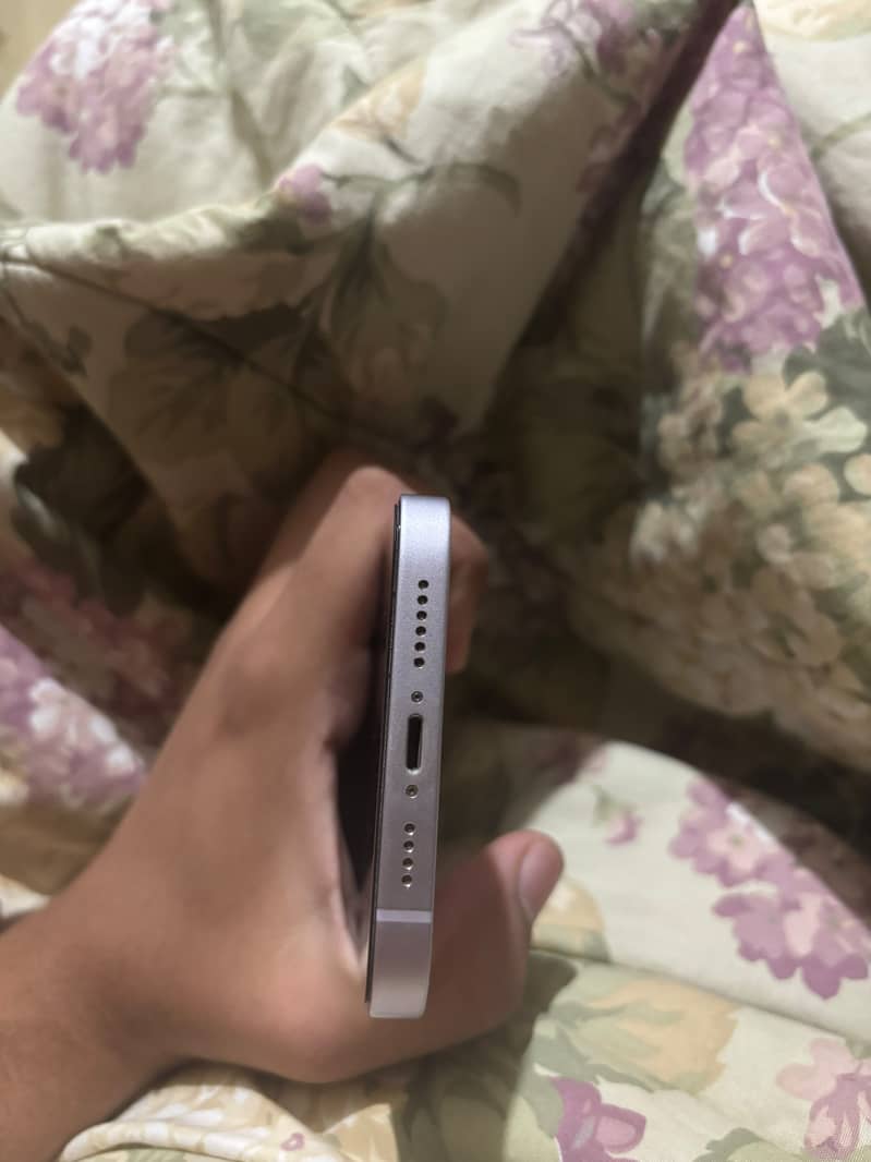 Apple iPhone 14 plus 4