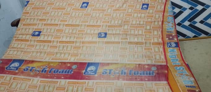 Star foam king bed