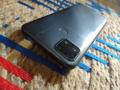 Realme C25