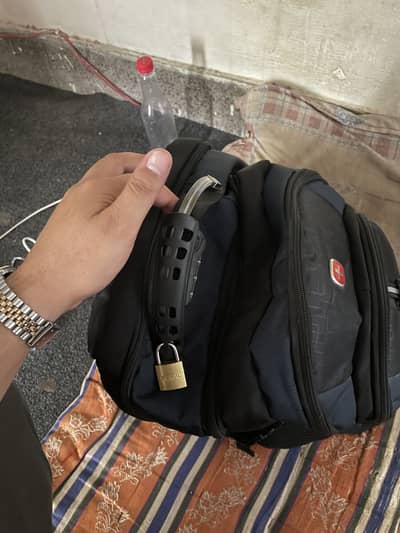Bilkul bew bag ha kuch he din phly liya ha