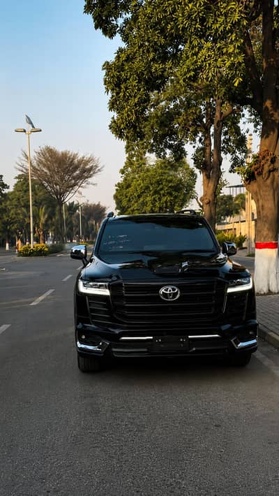 Mjhy job chahye as a driver full time