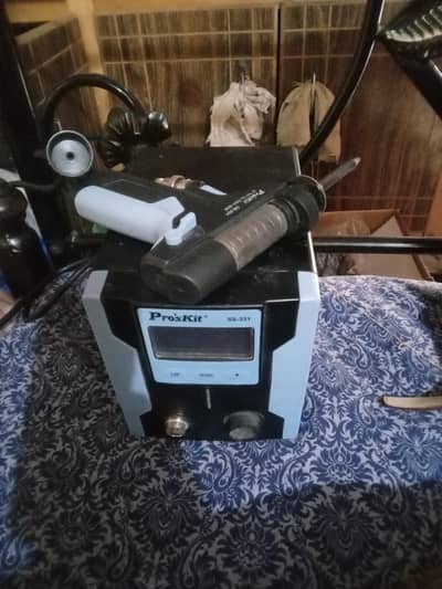 Desoldering Station