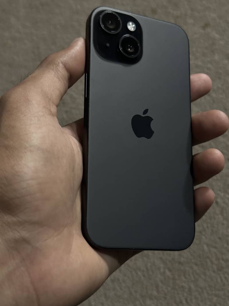 Apple iPhone 15 5