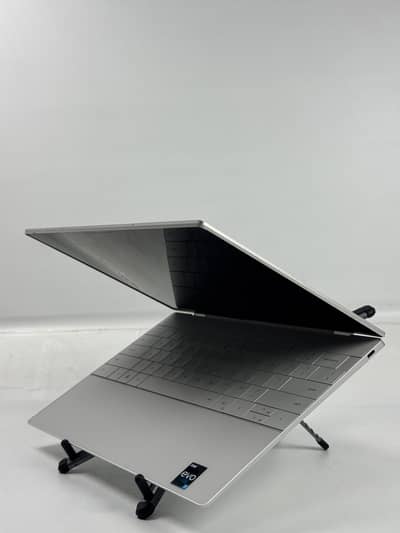 Dell xps 13 9320 i7-13th Gen 16gbRam-512Ssd