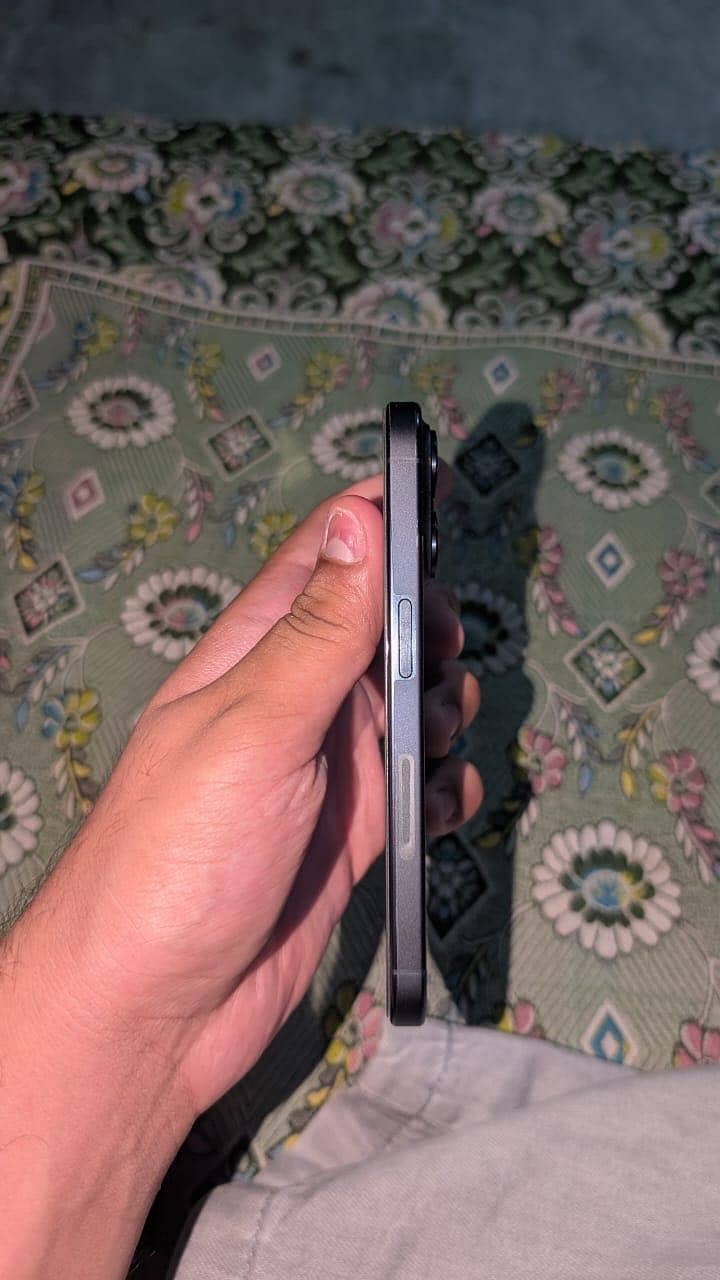 Iphone 15 pro 2
