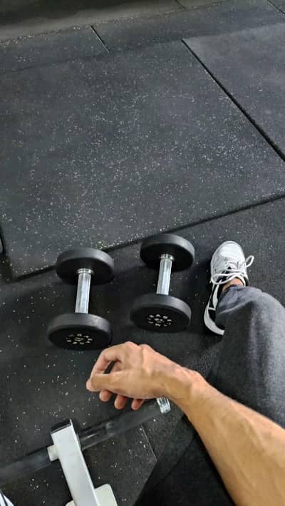 Rubber Premium Dumbbells/Home & Commercial/Rod/Plates/Gym Equipments