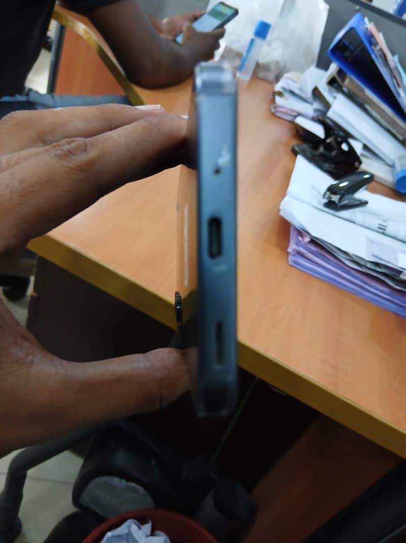 Samsung Mobile A16 3