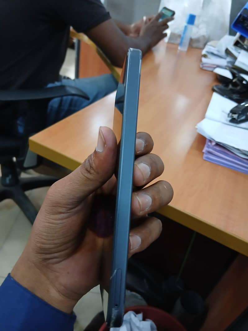 Samsung Mobile A16 4