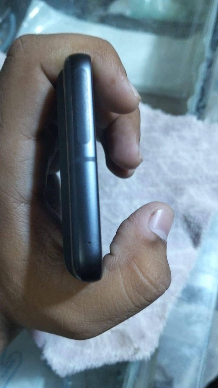 Google Pixel 8 3