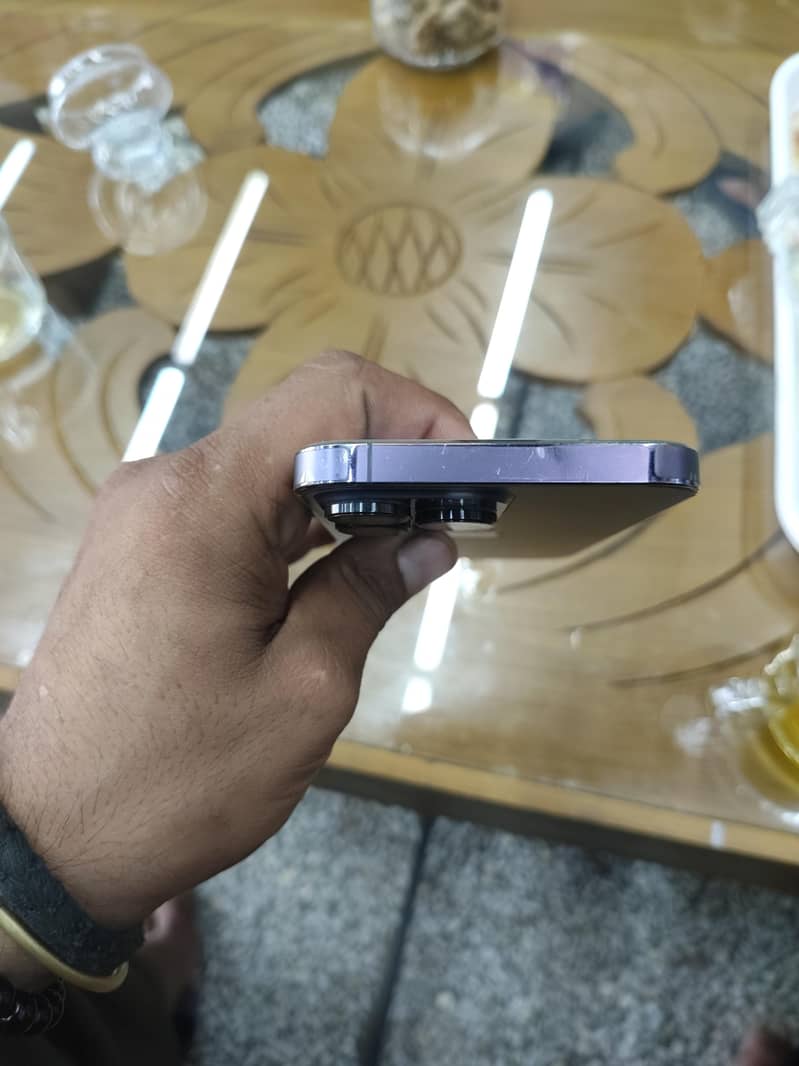 Apple iPhone 14 Pro Max 2