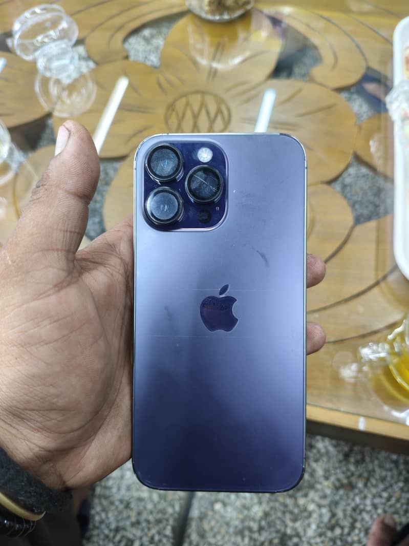 Apple iPhone 14 Pro Max 4