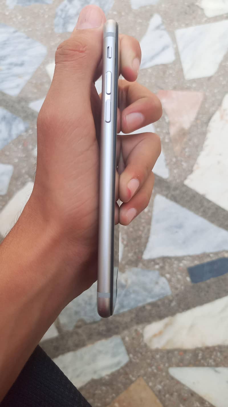 Apple iPhone 6 2
