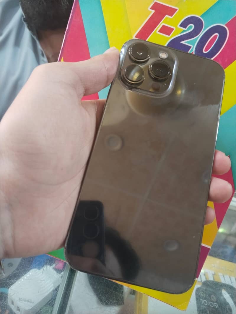 Apple iPhone 13 Pro Max 3