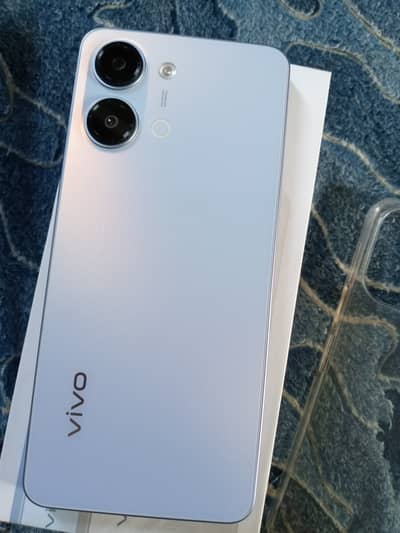 Vivo Y05 price Rs:40000. For Sell (Vivo Y05,Model:V2556,4/64,6500mAh,)