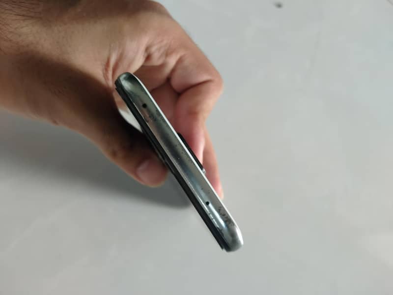 Xiaomi Redmi Note 9 Pro 4
