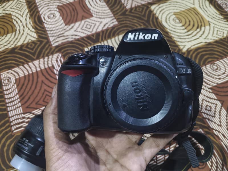 Nikon D3100 Camera 6