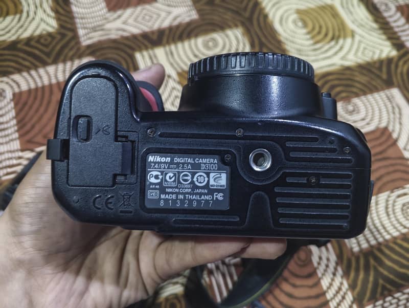Nikon D3100 Camera 8