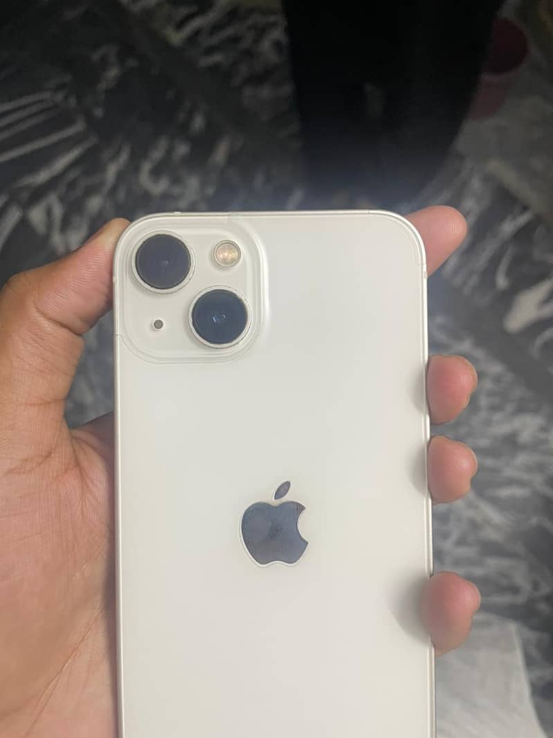 Apple iPhone 13 0