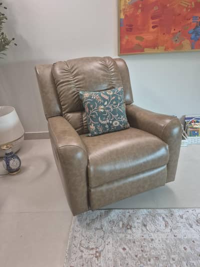 Mohkam Recliner