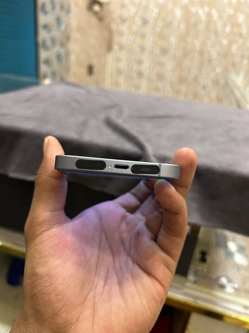 Apple iPhone 14 7
