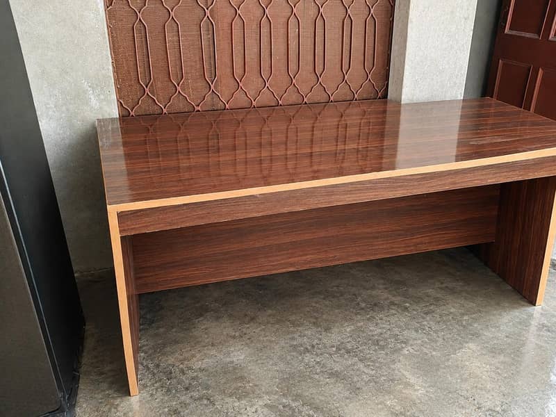 Study table 0