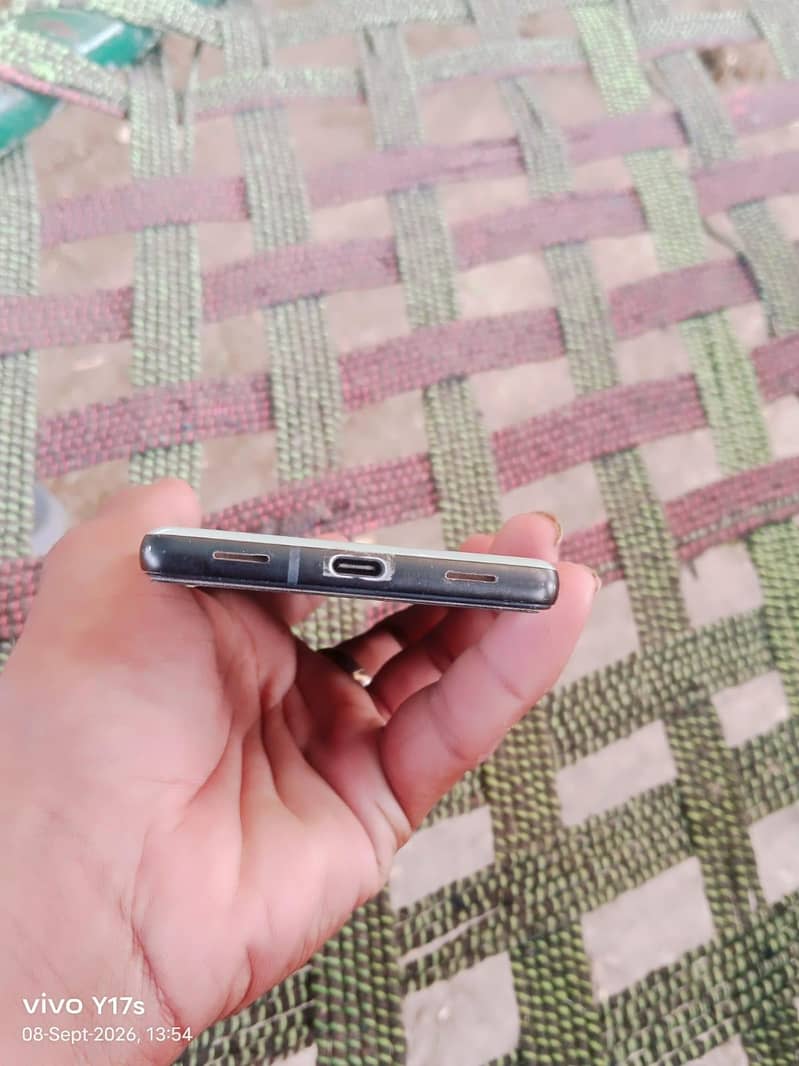 Google Pixel 6a 5