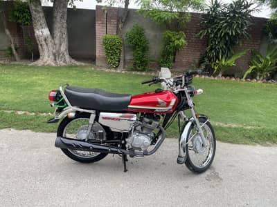 Honda 125 self start (0305 8418484)