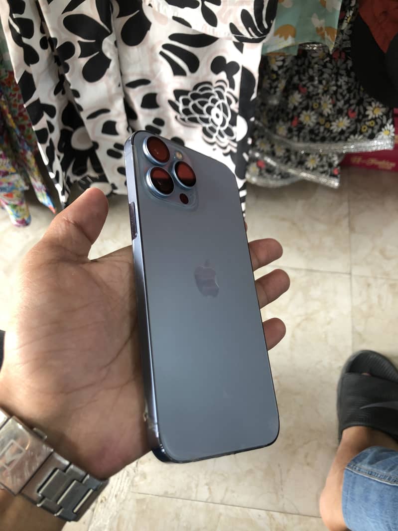 Apple iPhone 13 Pro Max 5