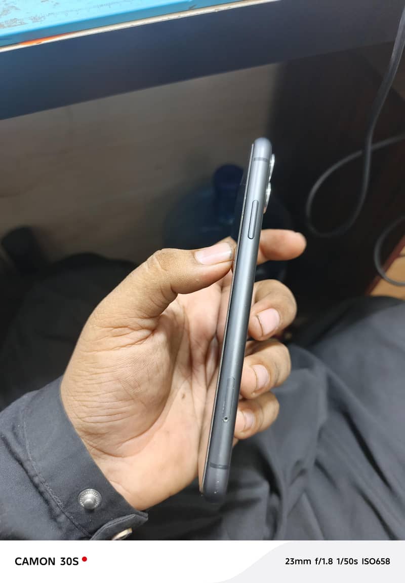 Apple iPhone 11 2